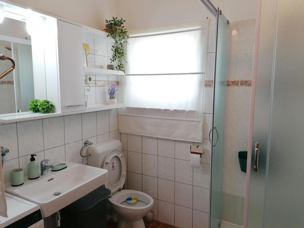 Apartment Near The Sea-Self Check-In Podstrana Exterior foto